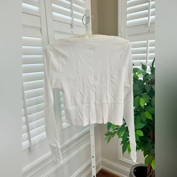 Aerie Women’s Long-Sleeve Ribbed Crop Top in White Size XL - Picture 2 of 9